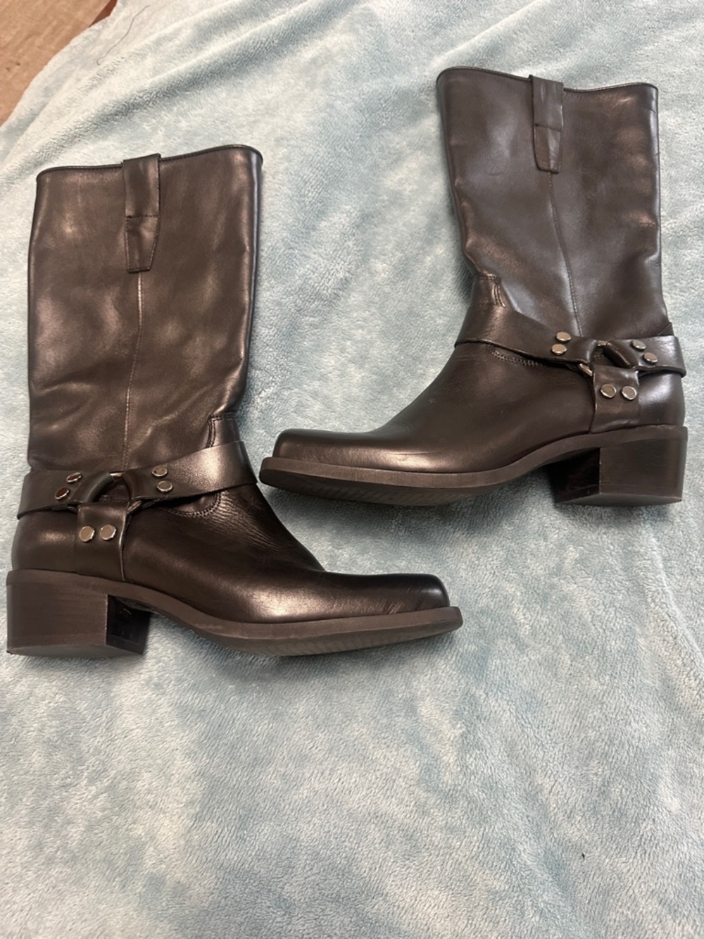 Black boots